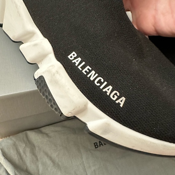 Authentic, can fit 5.5 - Picture 3 of 7